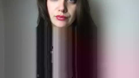 yovaline online show from April 19, 7:16 pm