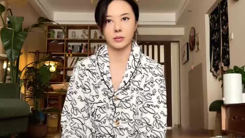 lili online show from November 3, 5:33 am