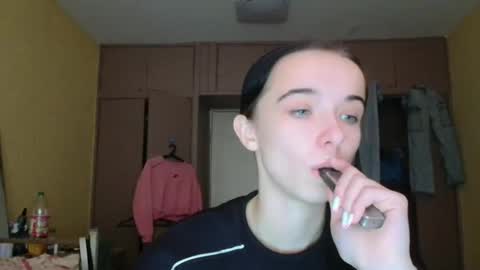 Yuliia online show from October 18, 9:12 am