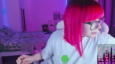 Snapshot of yumi_youkai chatting on December 16, 2:16 pm Yumi 3 online show from December 16, 2:16 pm