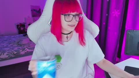 Snapshot of yumi_youkai chatting on December 16, 4:13 am Yumi 3 online show from December 16, 4:13 am