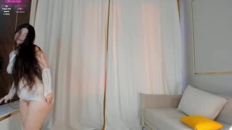 Snapshot of yummmym chatting on October 23, 3:56 am Yummy online show from October 23, 3:56 am