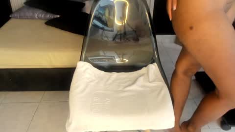 Yummyduo online show from January 7, 1:24 pm