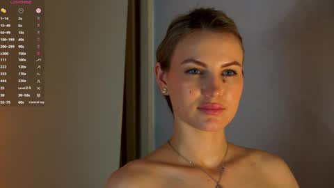 Tessa online show from April 16, 9:39 pm