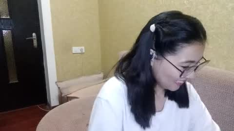 Yuna online show from December 3, 1:35 pm