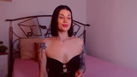 I V Y   online show from February 13, 12:01 am