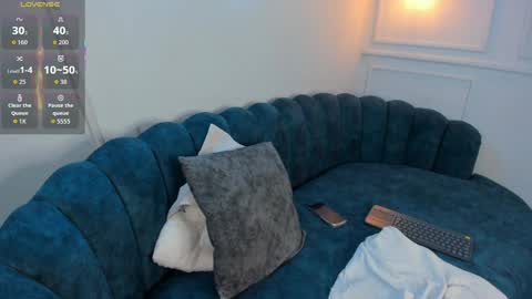 Zafiro  online show from April 2, 7:33 pm