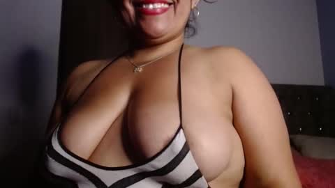 Zahi ... wants to play with everyone...yessss online show from September 22, 3:16 am