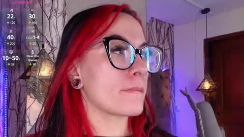   online show from March 1, 5:23 pm