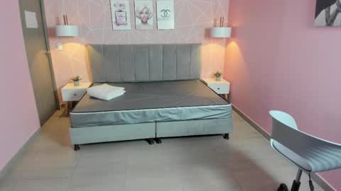 Zara Sweet  online show from February 12, 1:49 pm