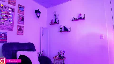 Zara online show from April 1, 8:17 pm