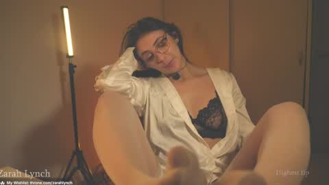 Miss Lynch   Next show  2911 online show from April 21, 2:51 am