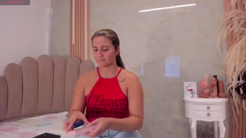 Hello Im Samantha  online show from December 30, 12:20 pm