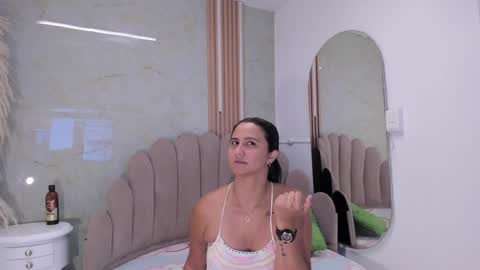 Hello Im Samantha  online show from December 15, 12:06 pm