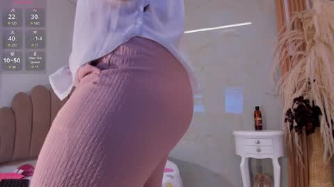 Hello Im Samantha  online show from January 6, 12:02 pm