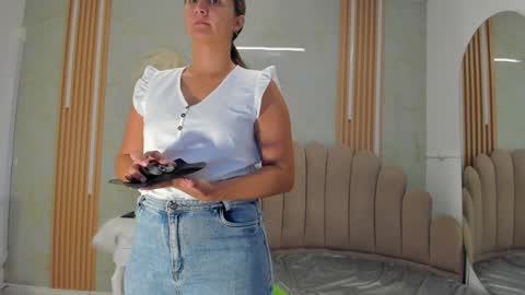 Hello Im Samantha  online show from February 5, 12:06 pm