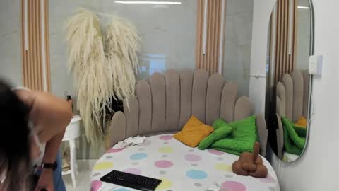 Hello Im Samantha  online show from January 26, 12:01 pm