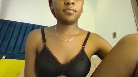 zariah online show from March 18, 6:07 am