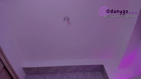 Zariana online show from March 6, 9:31 pm