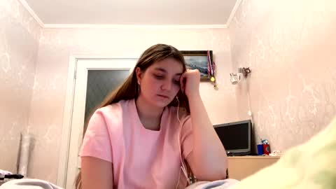 zeniabrossoit online show from June 1, 3:14 pm