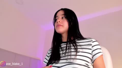 Zoe online show from December 2, 6:08 pm