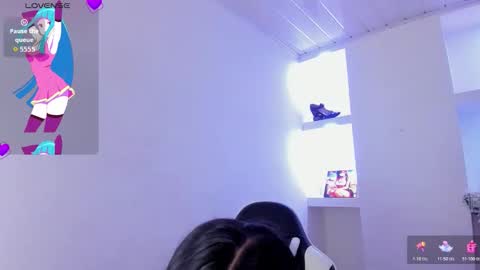 Z O E online show from February 24, 9:35 pm