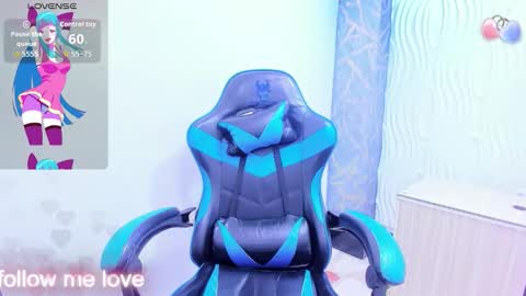 Z O E online show from September 19, 9:36 pm