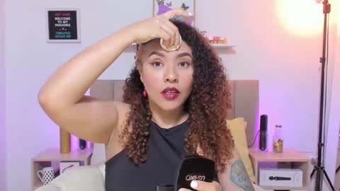 Zoe Gruber online show from November 14, 1:16 am