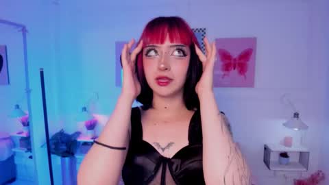 Zoe Lynch online show from February 23, 11:42 am