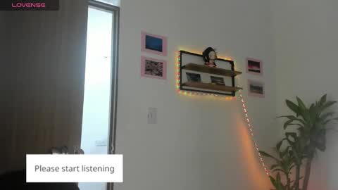 zoe_maddison19 online show from January 12, 7:19 pm