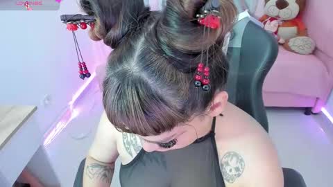 zoe_sullivan_ online show from September 15, 2:47 pm