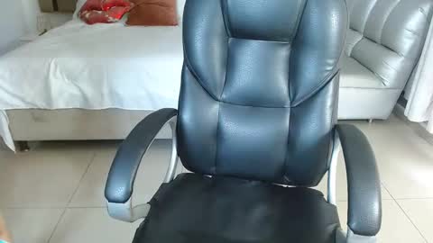 ZOE online show from December 22, 2:53 pm