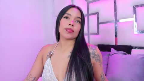 ZoeSwam online show from February 4, 2:31 pm