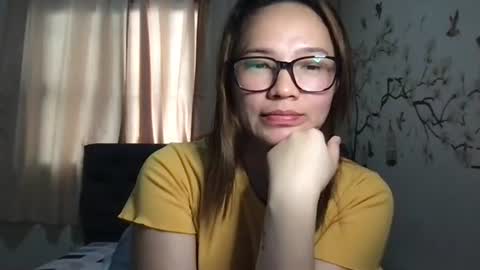 zoey_foryou online show from December 18, 2:53 am