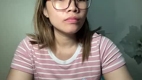 zoey_foryou online show from October 28, 2:34 pm