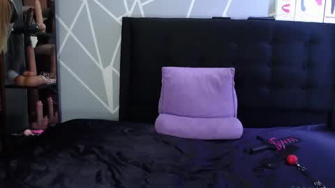 zpzphot online show from September 29, 3:55 am