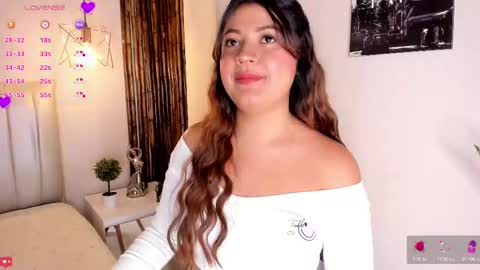 Zara online show from September 23, 7:45 pm