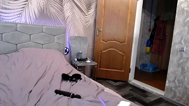 uliastar online show from October 31, 11:03 am