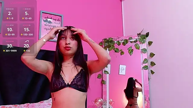 kinkylittlegirll online show from October 7, 1:21 am