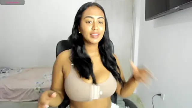 tracycum online show from December 2, 8:33 pm