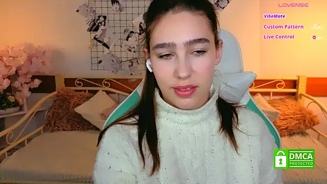  Eliizabeth  online show from March 13, 12:56 am