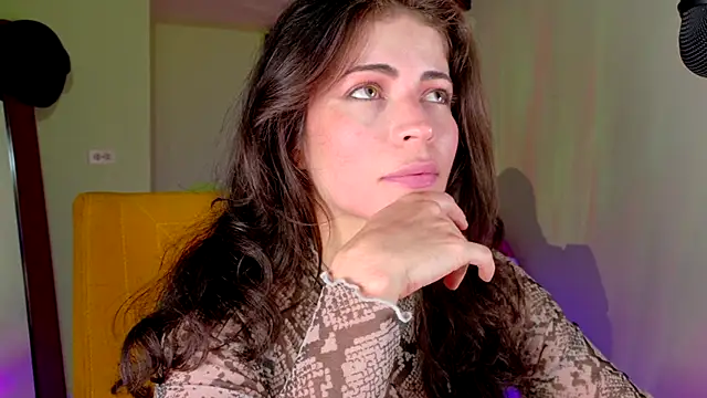 Snapshot of Emma__Blanco chatting on October 2, 6:02 pm Emma  Blanco online show from October 2, 6:02 pm