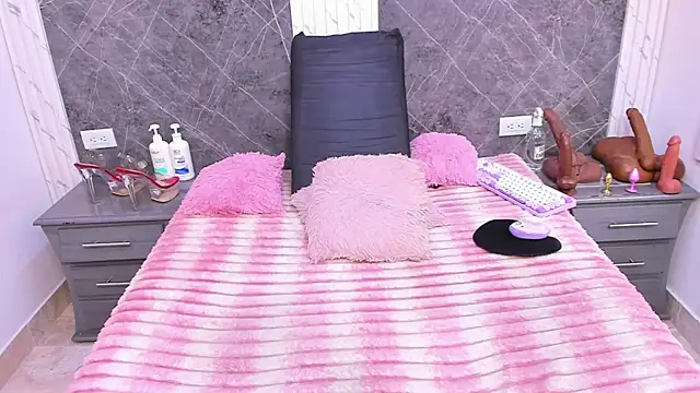 AndreaFletcher online show from April 16, 8:08 pm