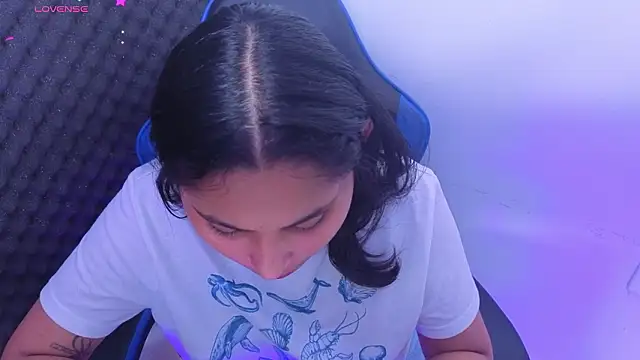 Cuteprincess21 online show from February 18, 1:49 am