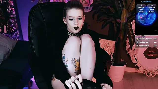 Noah ElmerX online show from April 18, 7:58 pm