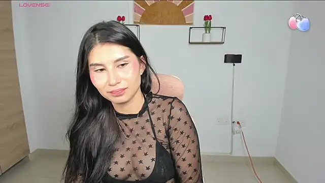 emily villamil online show from June 12, 10:40 pm