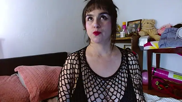 collette beaufoy  online show from May 31, 7:03 am
