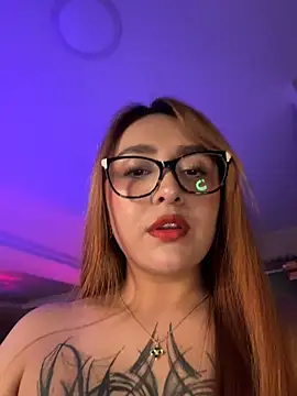 vanesaa blake online show from December 19, 4:05 am