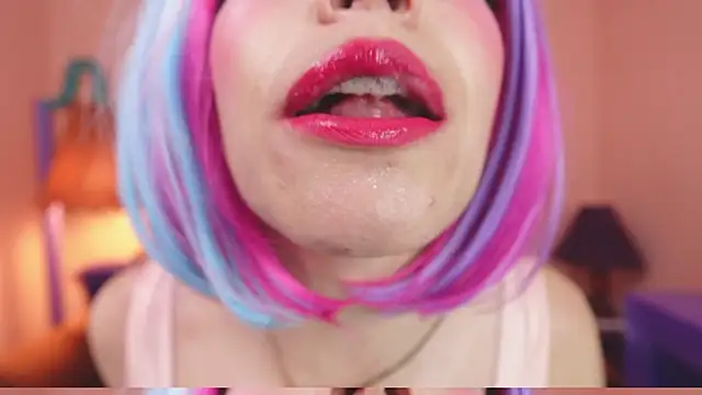 miss  wanda online show from April 13, 6:20 pm