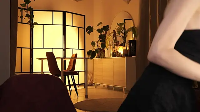 yulladao online show from November 8, 6:13 pm